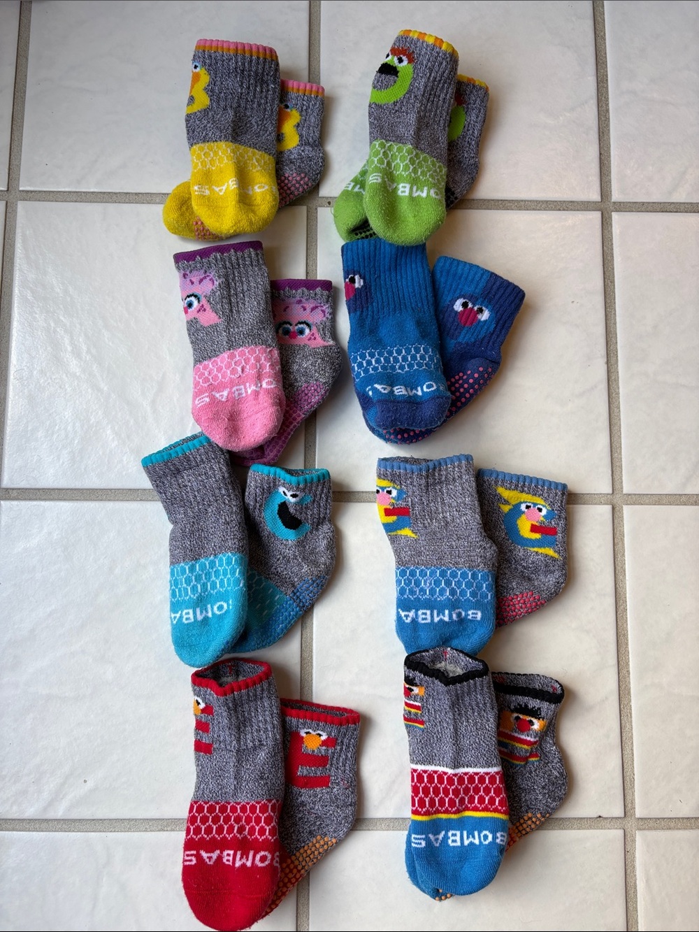 Bombas Sesame Street Toddler Non-Slip Character Socks - 8 pairs - Picture 2 of 3